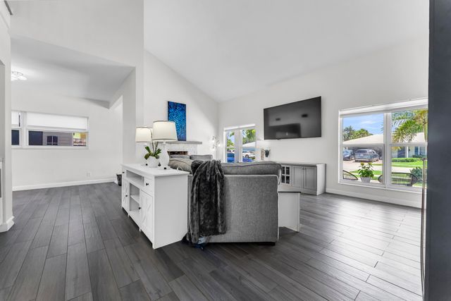 1472 SW 13th Street, Boca Raton, FL 33486