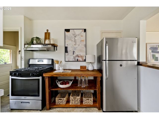 6516 Ne 23RD Ave, Portland, OR 97211