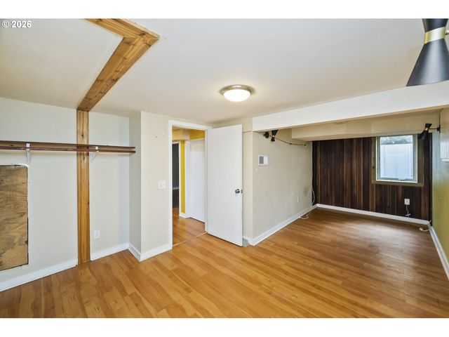6516 Ne 23RD Ave, Portland, OR 97211