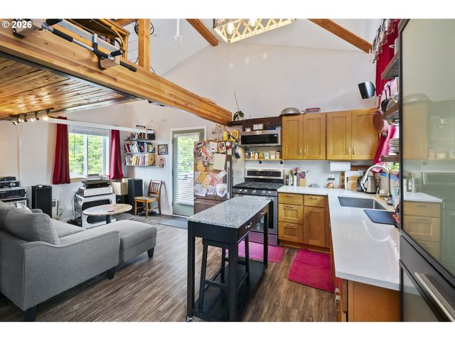 6516 Ne 23RD Ave, Portland, OR 97211
