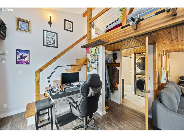 6516 Ne 23RD Ave, Portland, OR 97211