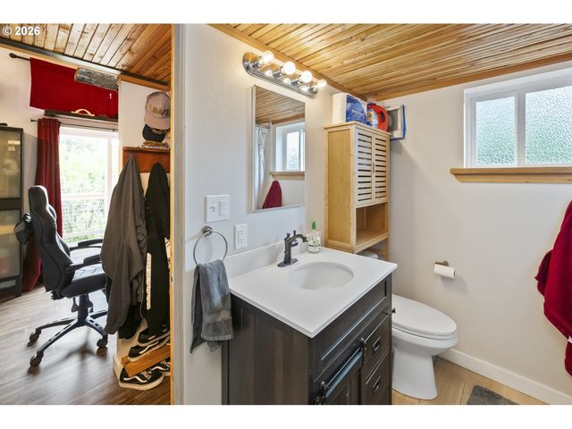 6516 Ne 23RD Ave, Portland, OR 97211
