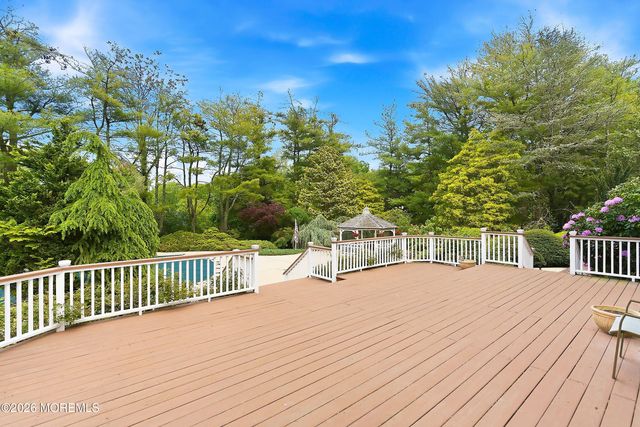 2 Constitution Drive, Leonardo, NJ 07737