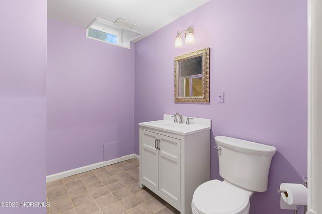 2 Constitution Drive, Leonardo, NJ 07737