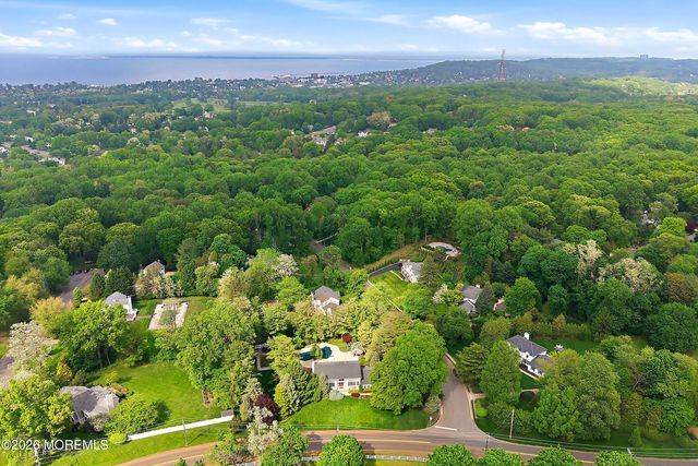 2 Constitution Drive, Leonardo, NJ 07737