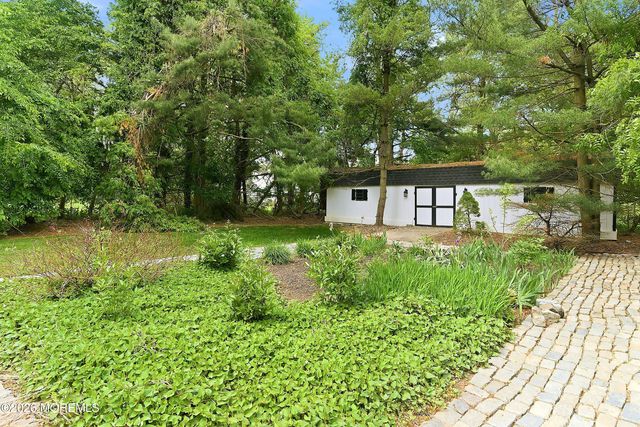 2 Constitution Drive, Leonardo, NJ 07737