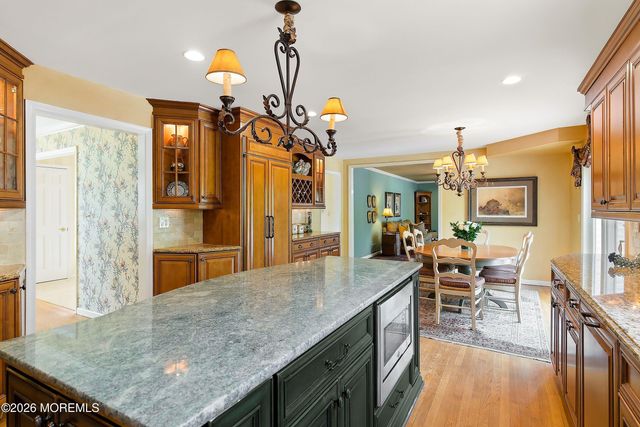 2 Constitution Drive, Leonardo, NJ 07737