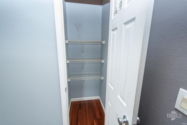 7816 W Frankie Lane, Yorktown, IN 47396