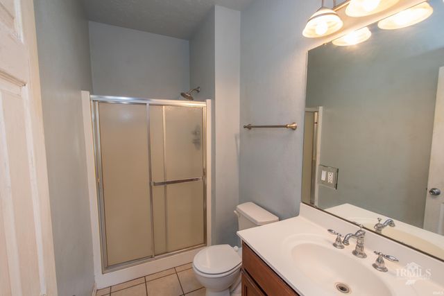 7816 W Frankie Lane, Yorktown, IN 47396