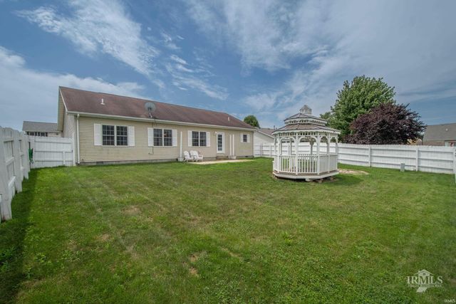 7816 W Frankie Lane, Yorktown, IN 47396