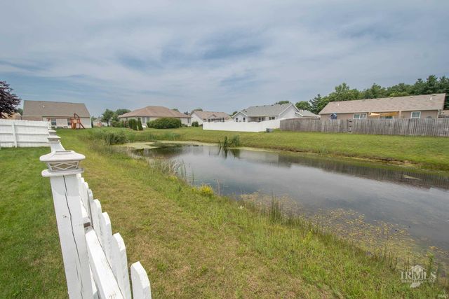 7816 W Frankie Lane, Yorktown, IN 47396