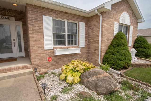 7816 W Frankie Lane, Yorktown, IN 47396