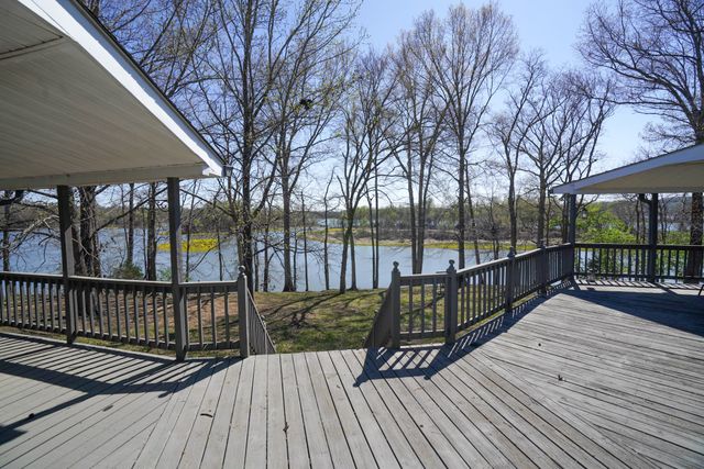 165 Cedar Point Rd, Bumpus Mills, TN 37028