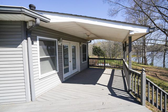 165 Cedar Point Rd, Bumpus Mills, TN 37028