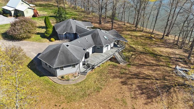 165 Cedar Point Rd, Bumpus Mills, TN 37028