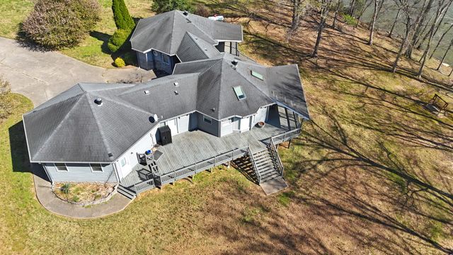 165 Cedar Point Rd, Bumpus Mills, TN 37028