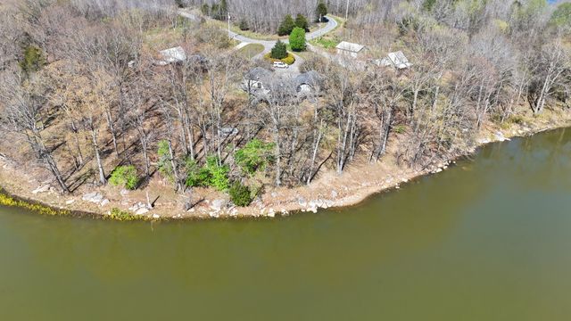 165 Cedar Point Rd, Bumpus Mills, TN 37028