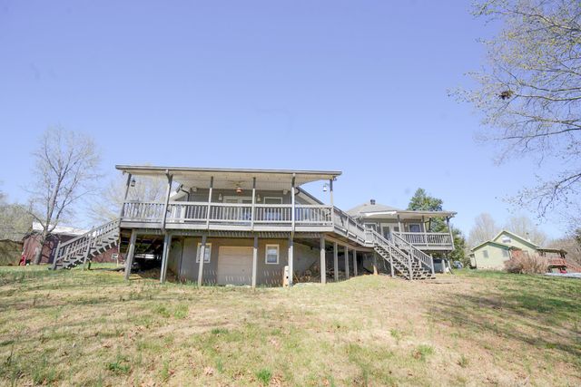 165 Cedar Point Rd, Bumpus Mills, TN 37028