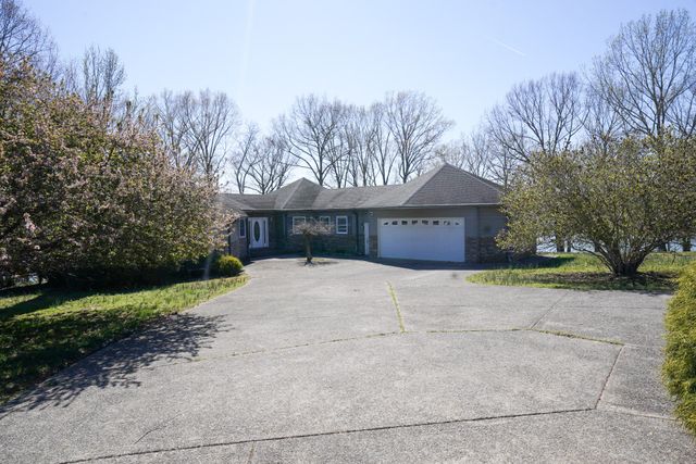 165 Cedar Point Rd, Bumpus Mills, TN 37028