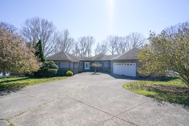 165 Cedar Point Rd, Bumpus Mills, TN 37028