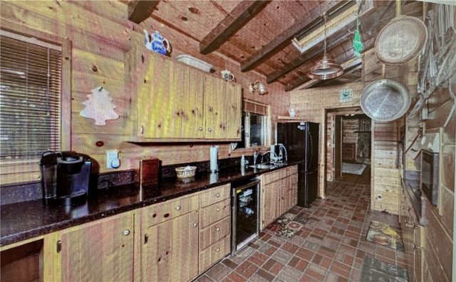 6465 E Crumb Road, Kingman, AZ 86401