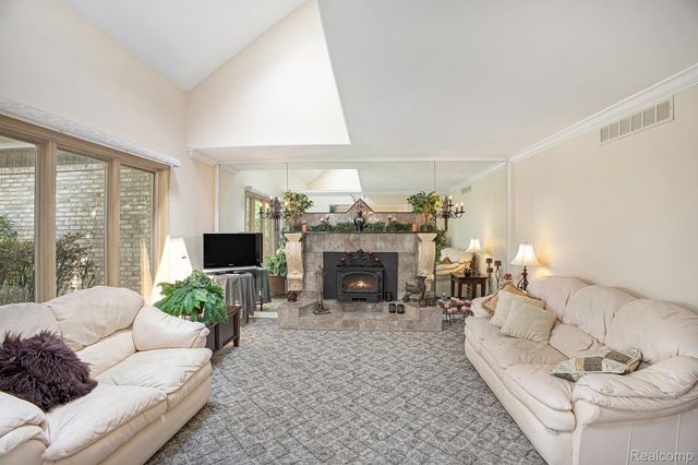 841 OLD MILFORD FARMS, Milford Charter Township, MI 48381