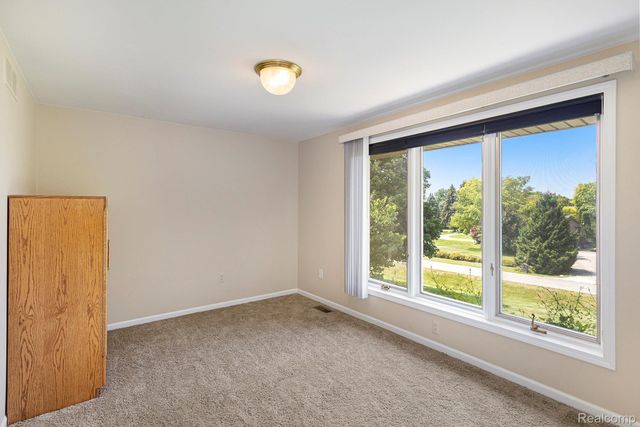 841 OLD MILFORD FARMS, Milford Charter Township, MI 48381