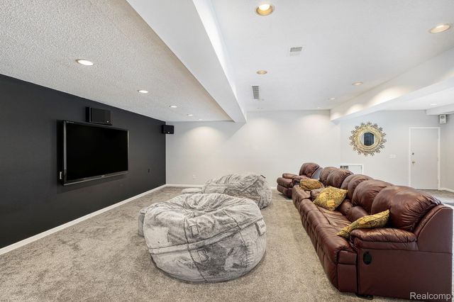 841 OLD MILFORD FARMS, Milford Charter Township, MI 48381