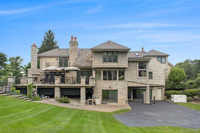 841 OLD MILFORD FARMS, Milford Charter Township, MI 48381