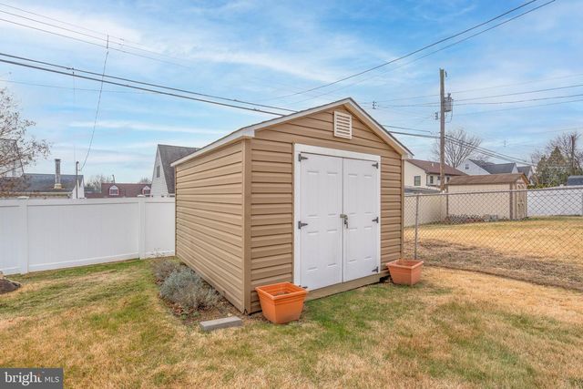 38 VICAR LN, Levittown, PA 19054