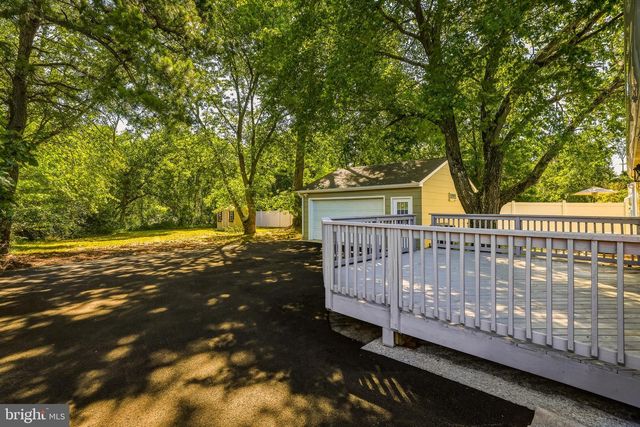 114 S RIVER DR, Williamstown, NJ 08094