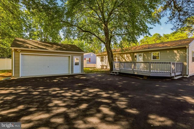114 S RIVER DR, Williamstown, NJ 08094