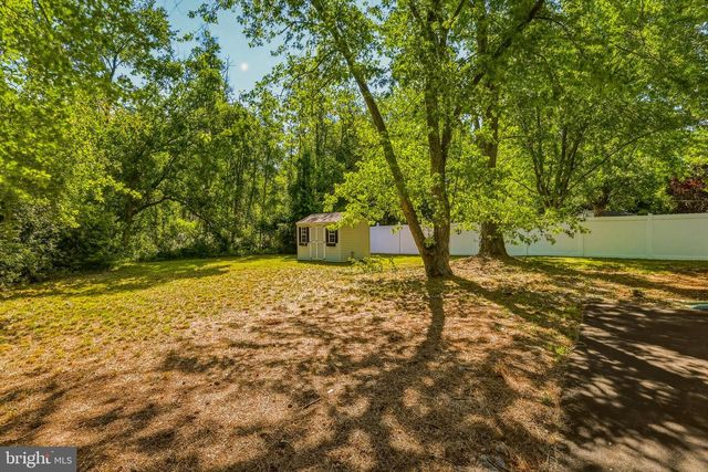 114 S RIVER DR, Williamstown, NJ 08094