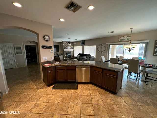 3011 E JANELLE Way, Gilbert, AZ 85298