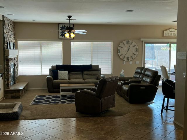 3011 E JANELLE Way, Gilbert, AZ 85298