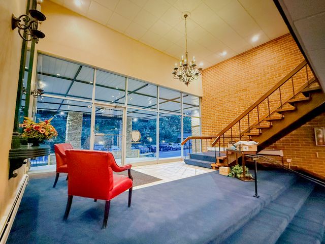 4250 Saratoga Avenue L305, Downers Grove, IL 60515