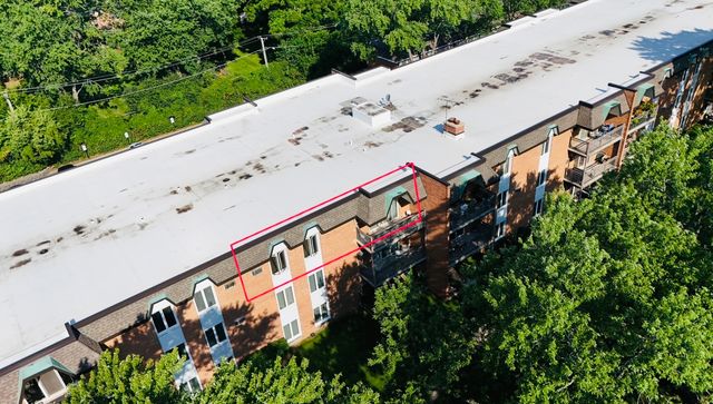 4250 Saratoga Avenue L305, Downers Grove, IL 60515