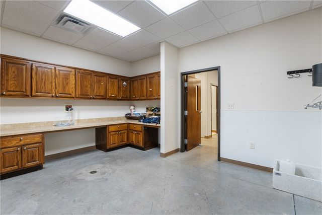 101 N 37th Street, Rogers, AR 72756