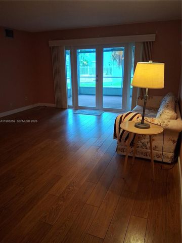 7556 Stirling Road 123, Davie, FL 33024