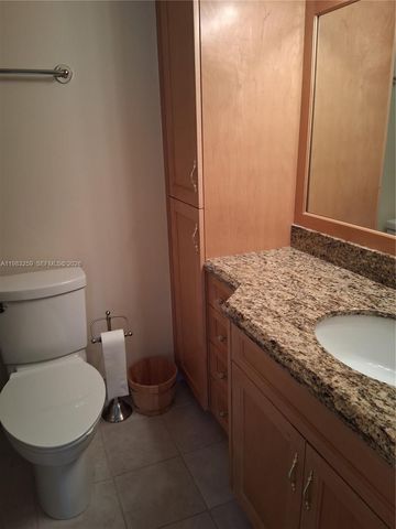 7556 Stirling Road 123, Davie, FL 33024