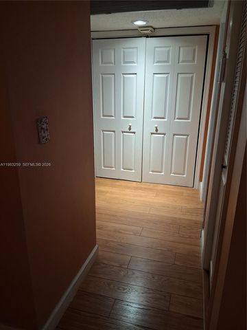 7556 Stirling Road 123, Davie, FL 33024