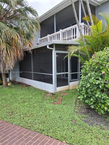 7556 Stirling Road 123, Davie, FL 33024