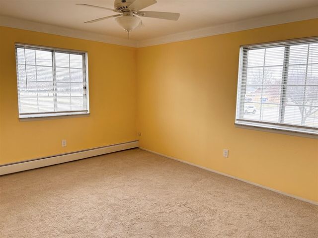 22039 E 11 Mile Road 20, Saint Clair Shores, MI 48081