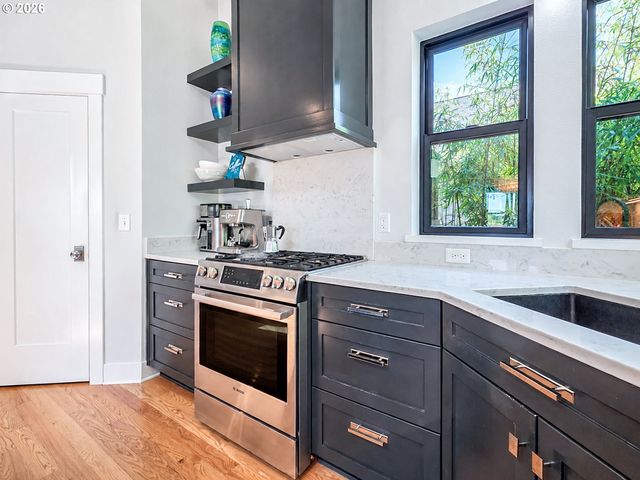 1040 BERKELEY Ln E, Monmouth, OR 97361