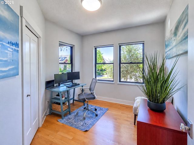 1040 BERKELEY Ln E, Monmouth, OR 97361