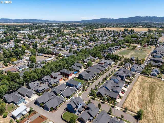 1040 BERKELEY Ln E, Monmouth, OR 97361