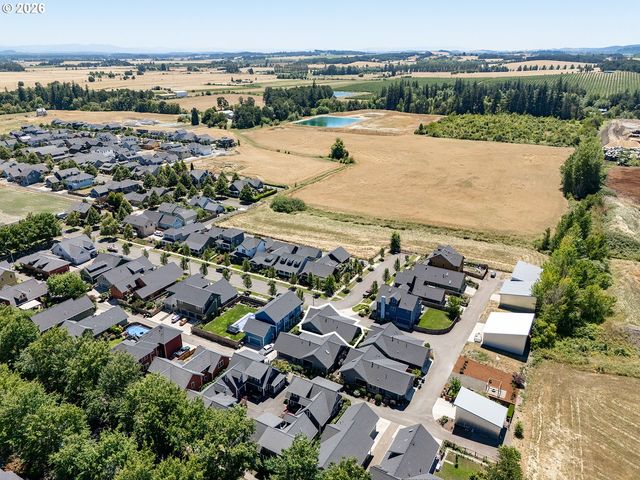 1040 BERKELEY Ln E, Monmouth, OR 97361