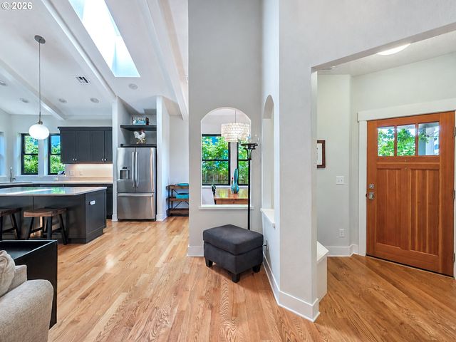 1040 BERKELEY Ln E, Monmouth, OR 97361