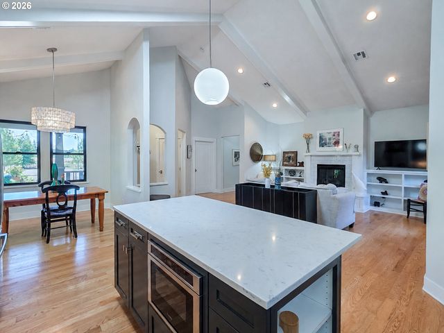 1040 BERKELEY Ln E, Monmouth, OR 97361