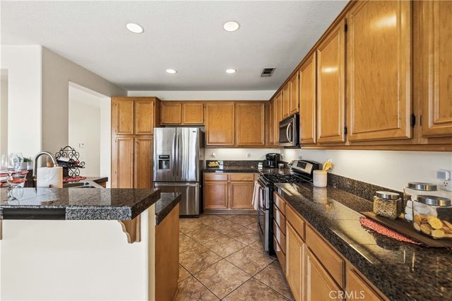 6145 W Ave J10, Lancaster, CA 93536